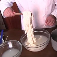 Домашний сыр моцарелла с йогуртом в качестве закваски