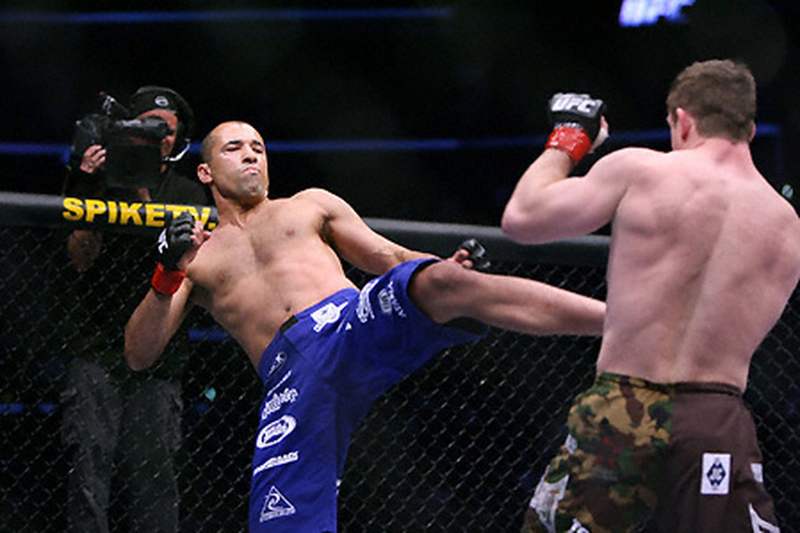 3 Royce-Gracie UFC MMA БОЙ ОКТАГОН.jpg
