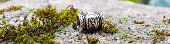 Серебряная руна Дагаз