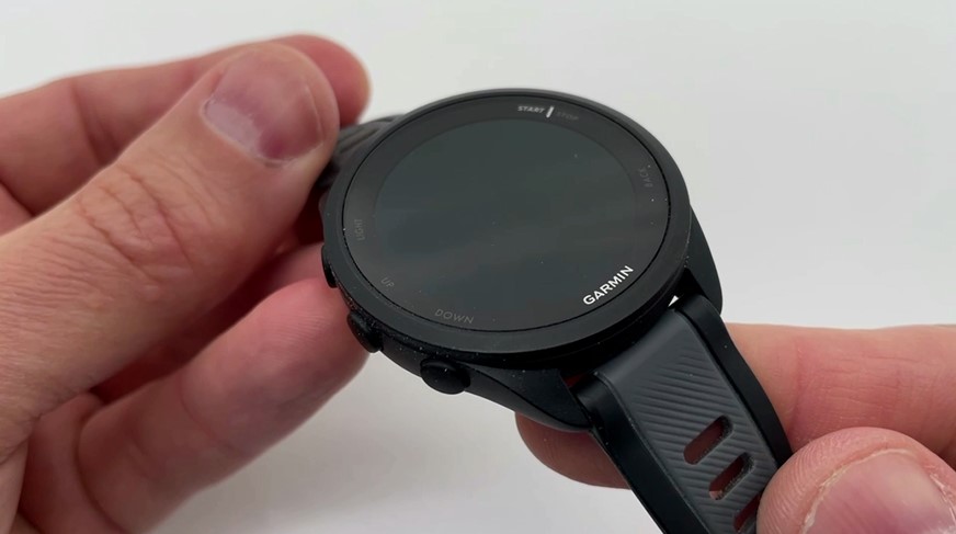 Garmin-Forerunner-165-Obzor-8 Garmin-Forerunner-165-Obzor-8.jpg