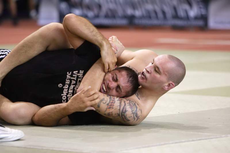 4 грэпплинг бои ММА спорт.jpg