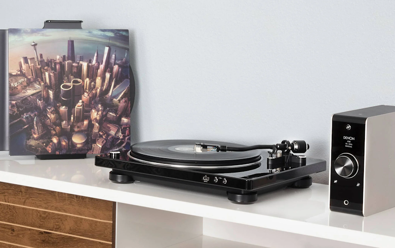 Виниловый проигрыватель Denon DP-450USB