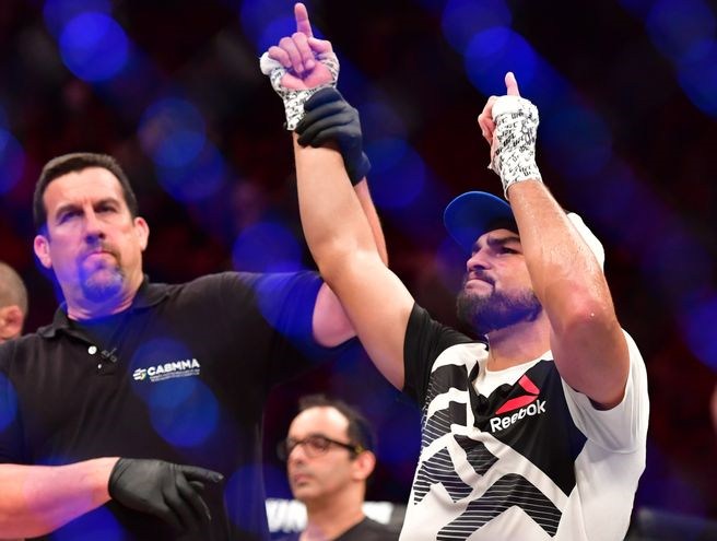 Kelvin Gastelum 2.jpg