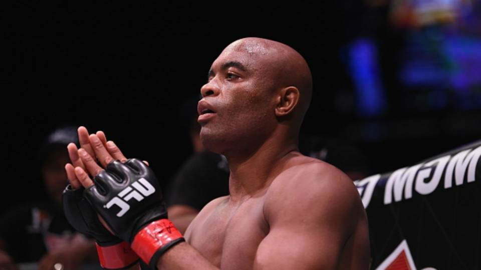 1 Anderson Silva gets Kelvin Gastelum in Rio..jpg