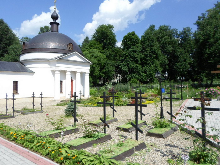 доставка венков на кладбище в Сергиевом Посаде