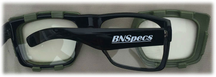 Пластиковые защитные очки BNSpecs надеваются на коннекторы очкимарника.