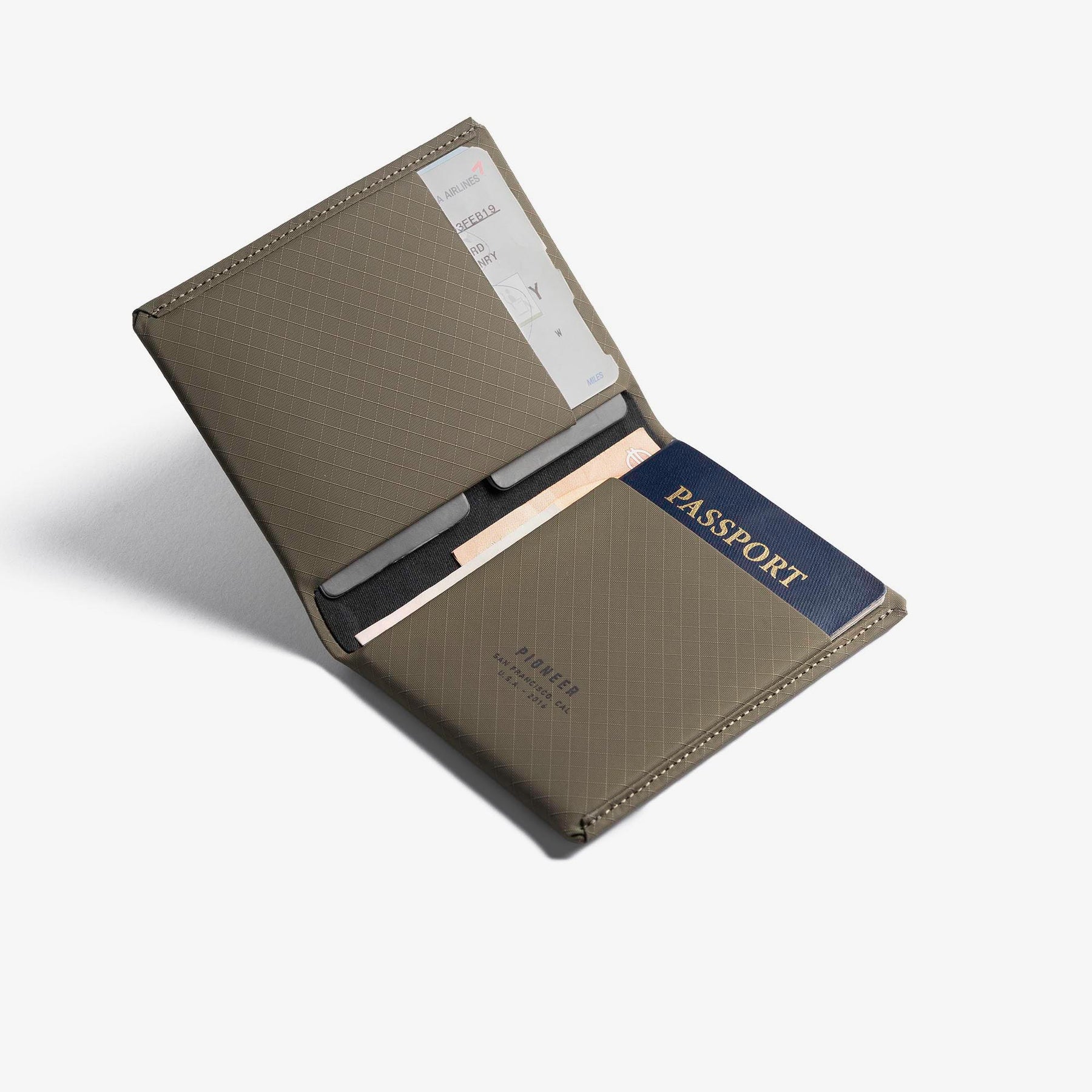 Кошелек Pioneer Passport Wallet, темно-серый