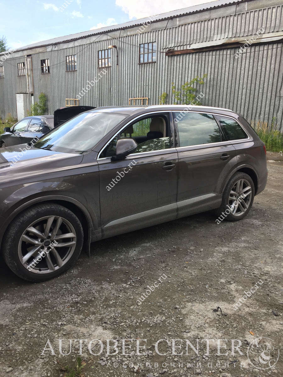 Audi Q7 (установка NeoLine R750)