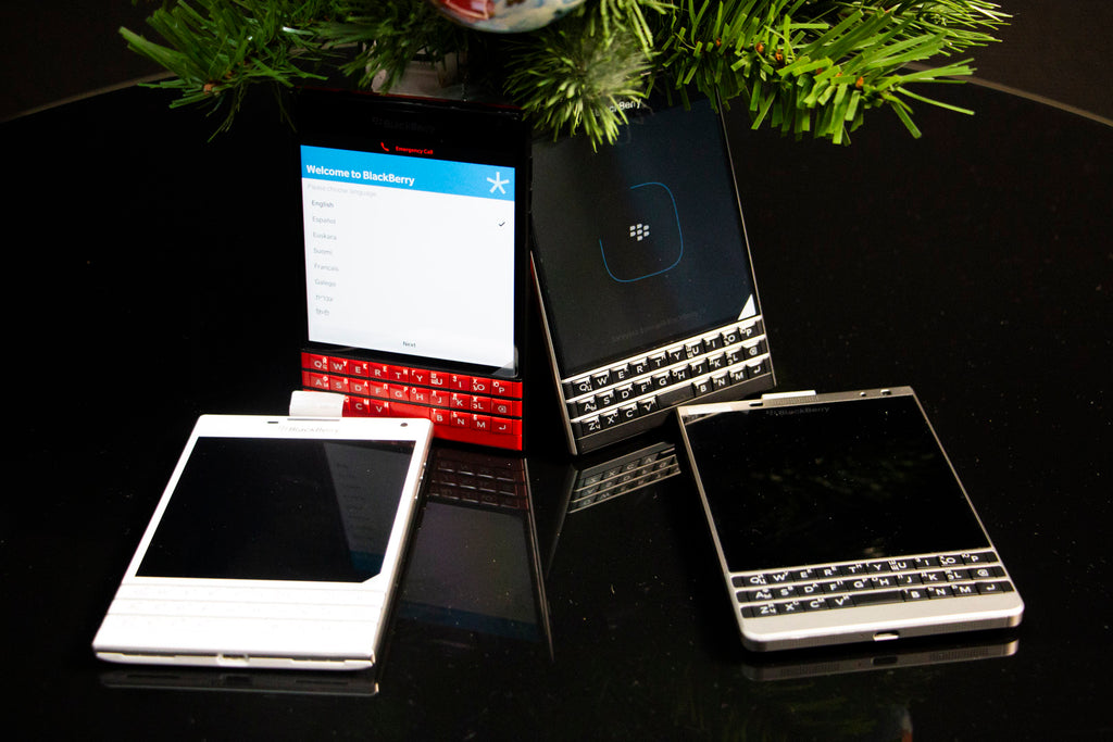 BlackBerry Passport Red Edition красный