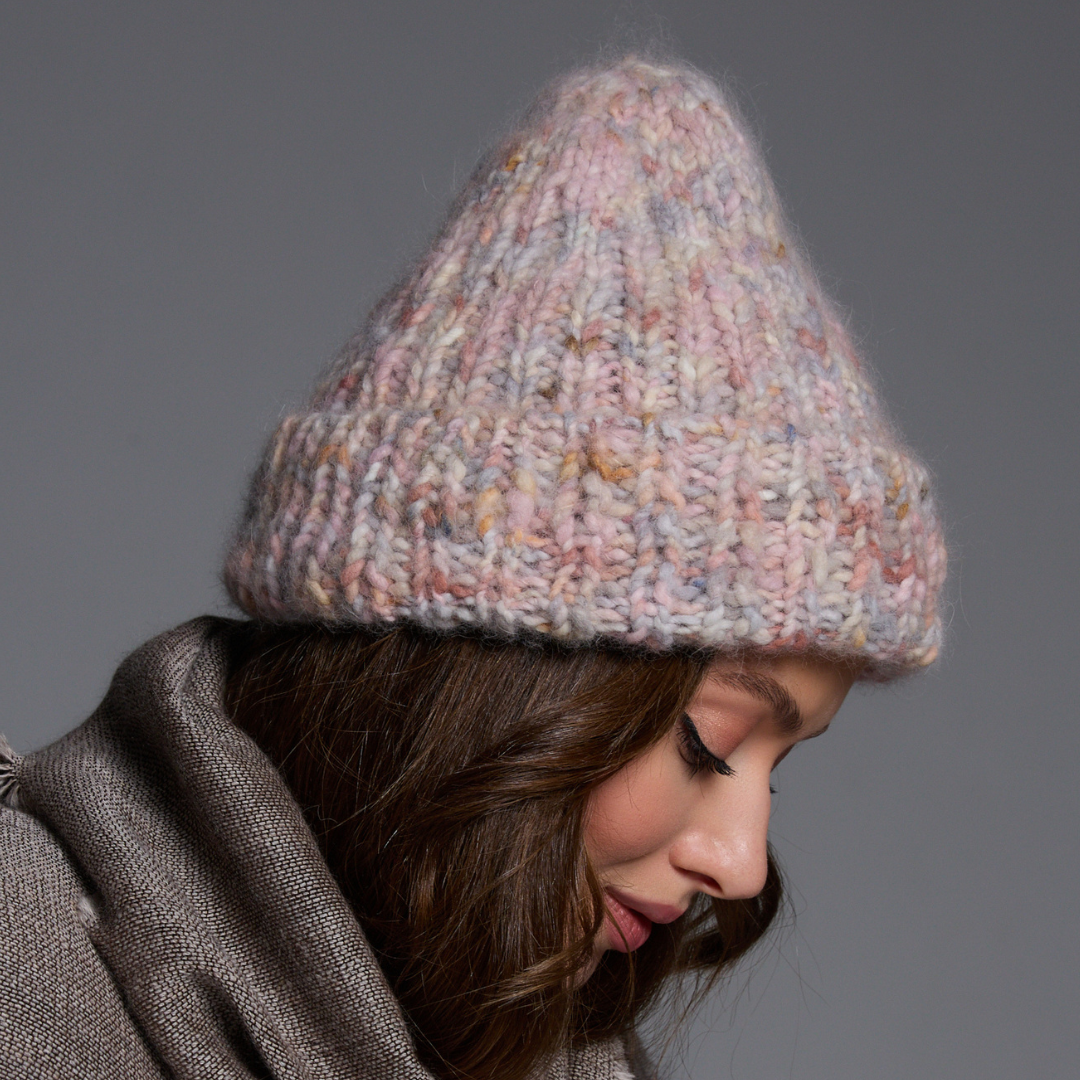 Модные головные уборы для женщин зима 2024 для настоящих холодов: фото, модные тенденции
