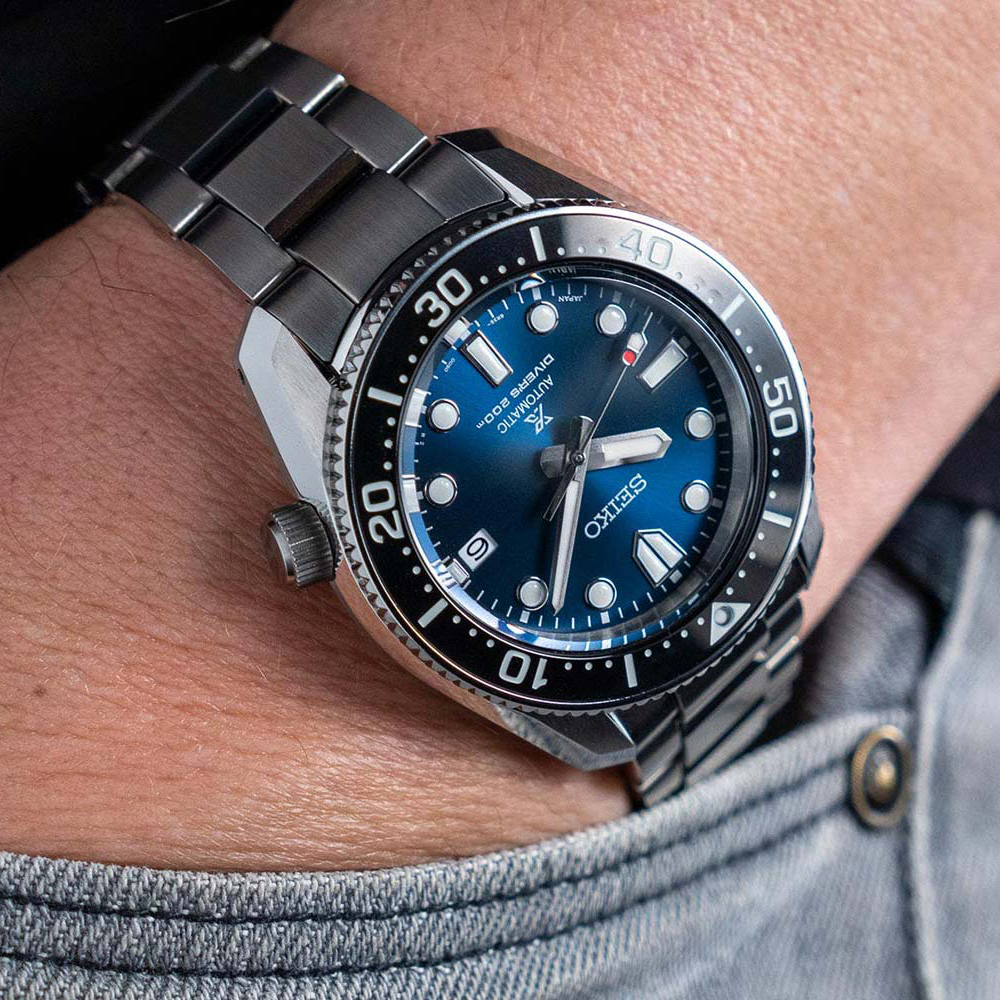 Дайверские часы Seiko Prospex SPB187J1 с синим циферблатом и стальным безелем