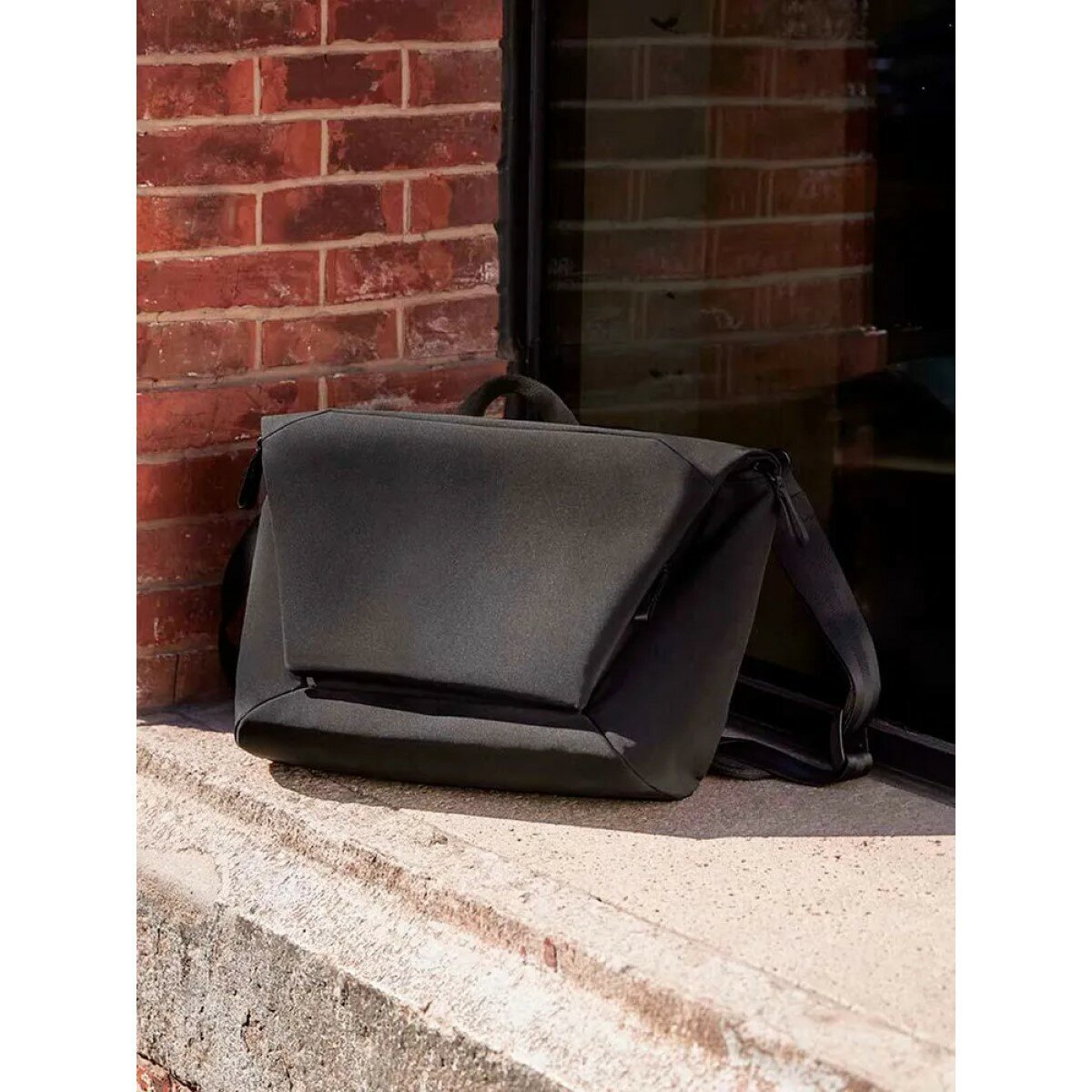 Сумка на плечо Mijia Crossbody Bag (MJXKB01RM)-Черная-4.jpg