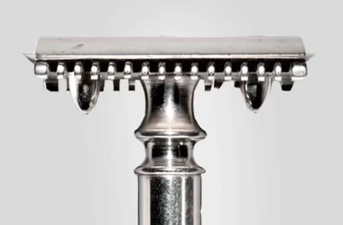 Prototype razor from 1900