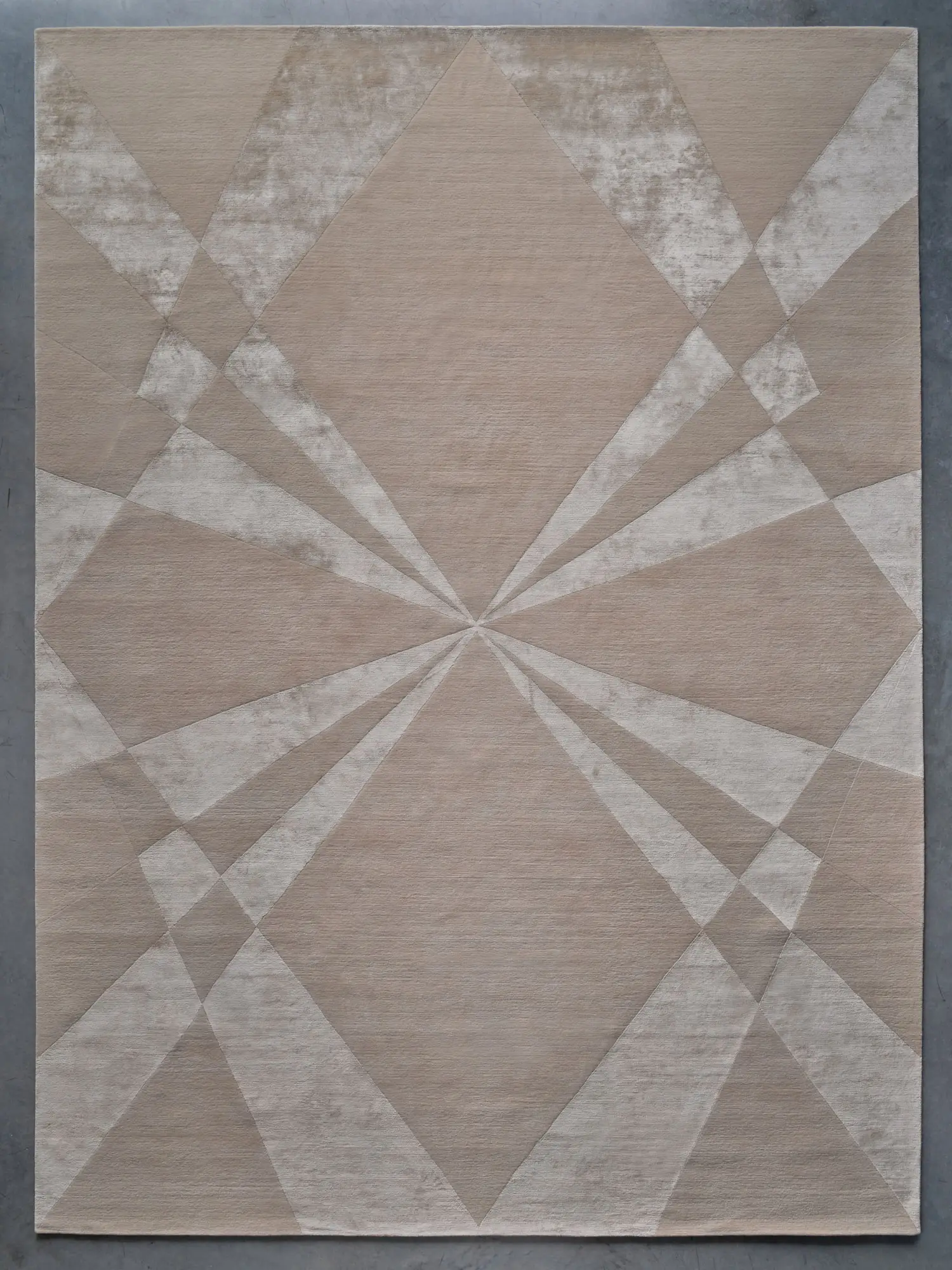 Diamonds_1_1686228172270-1686228175259 копия Diamonds_1_1686228172270-1686228175259 копия.webp