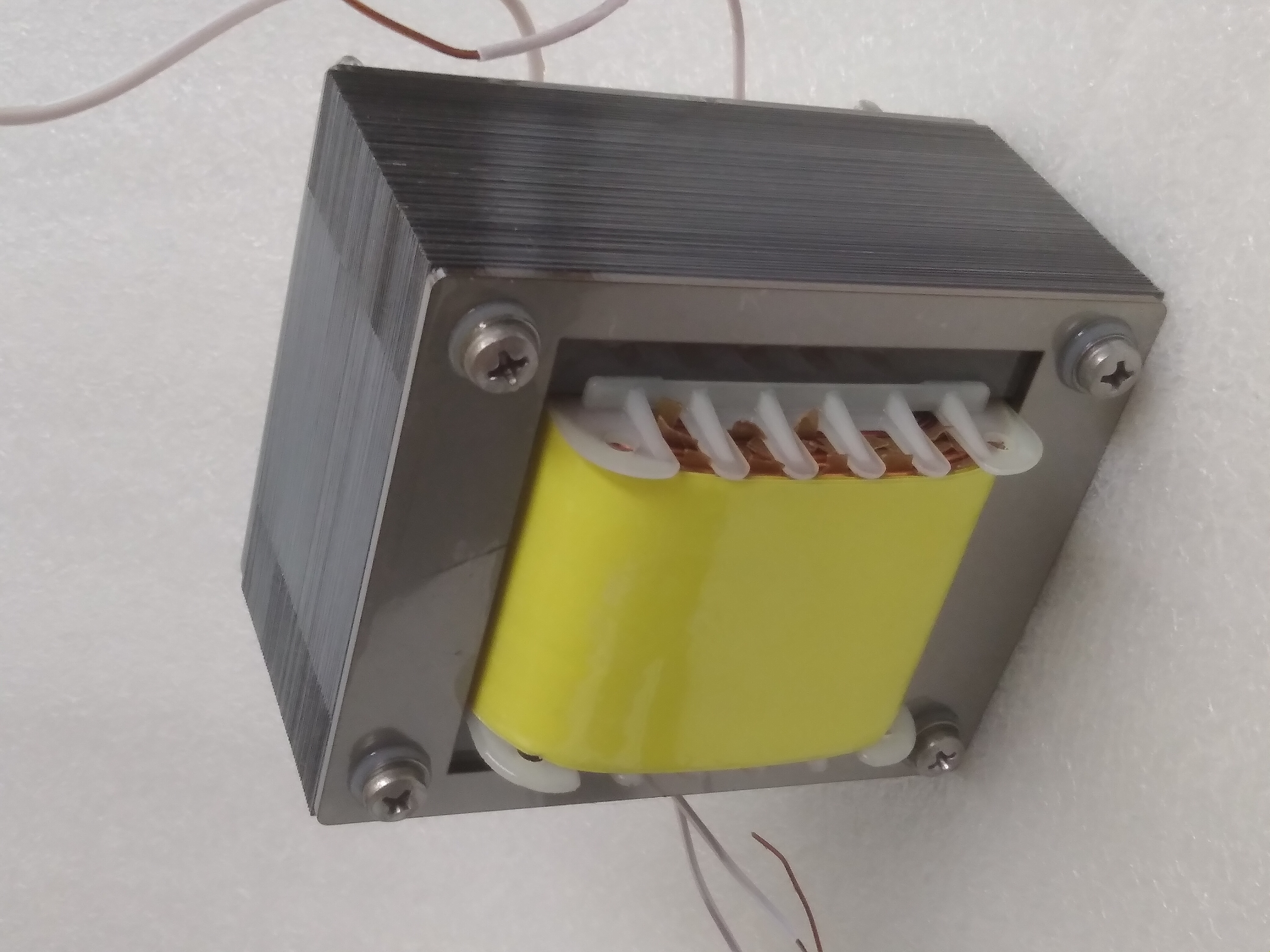 понижающий трансформатор для аудиотехники.jpg