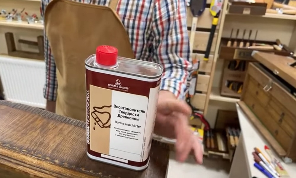 Итальянская фирма BORMA WACHS (Борма) является одним из крупных производителей продукции, используемой для обработки древесины и ее облагораживания. Благодаря применению современных технологий и использованию в производстве только экологически чистых и тщательно обработанных материалов позволяет компании оставаться лидером своего рынка, фирмой, в надежности и компетентности которой уже давно никто не сомневается.