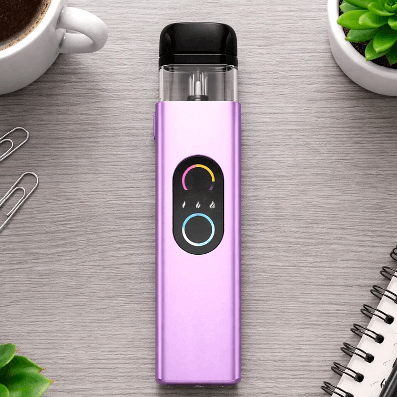 Vaporesso Xros 4 на столе Vaporesso Xros 4 на столе