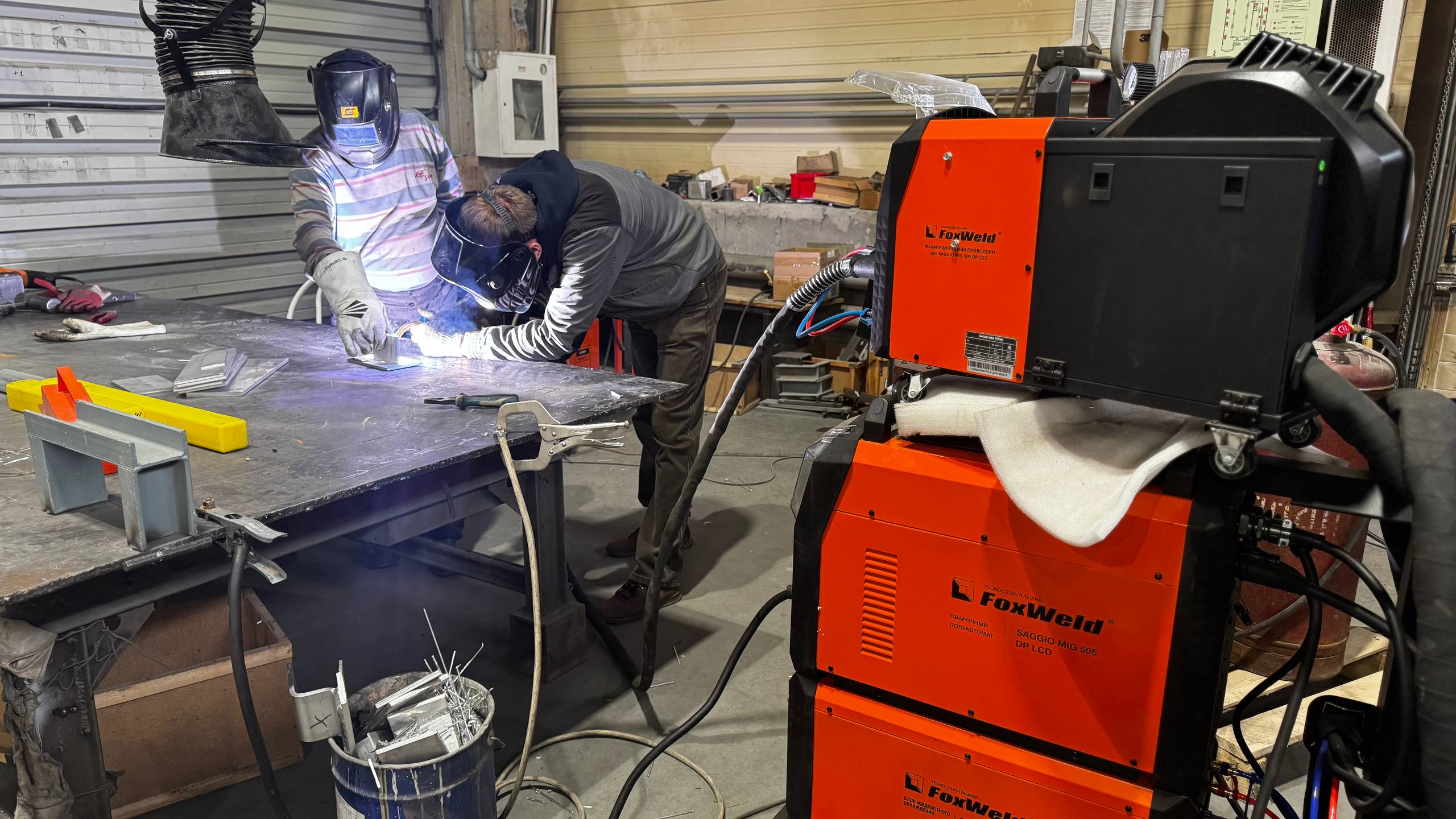 Контроль шва технологом MAGMMA совместно с цехом