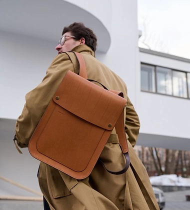 купить рюкзак в Москве кожаный