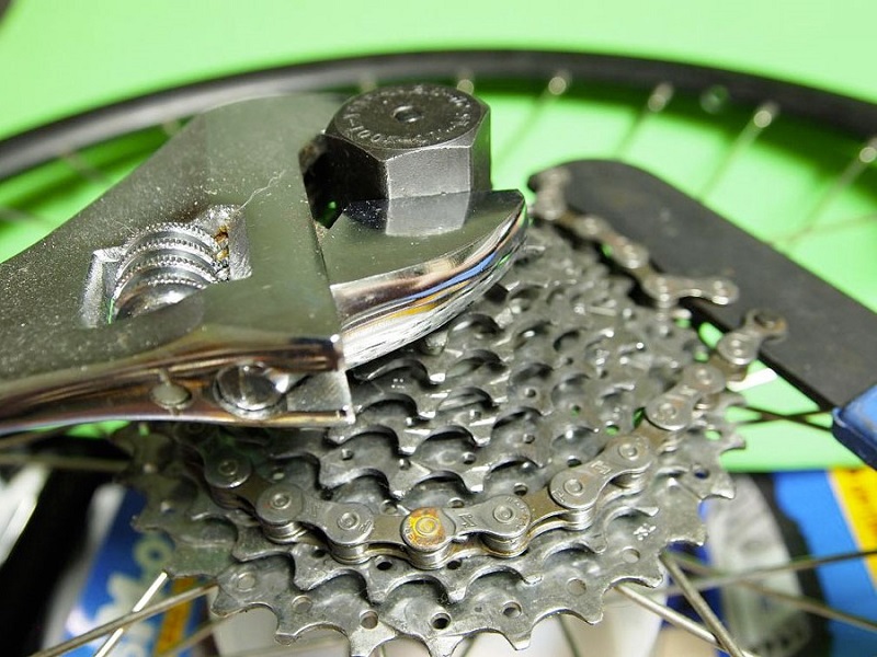 Снятие кассеты с барабана