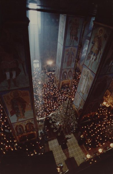 Пасха в Загорске. 1980–1999 годы. Автор: Борис Бабанов Пасха в Загорске. 1980–1999 годы. Автор: Борис Бабанов