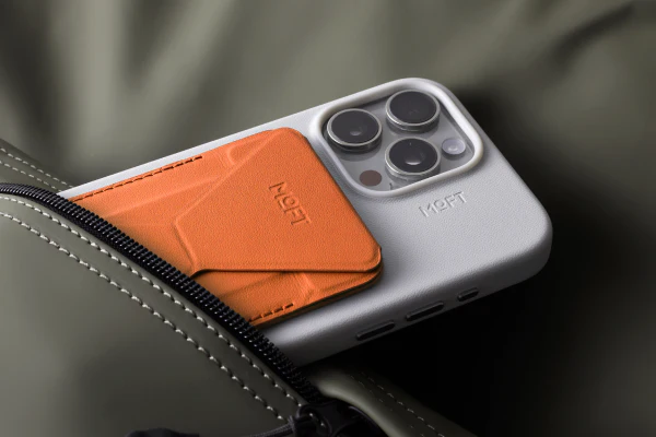 MagSafe_WALLET_STAND_MOFT9_327b064b-6393-49be-93bb-7fa13570c56d MagSafe_WALLET_STAND_MOFT9_327b064b-6393-49be-93bb-7fa13570c56d.webp