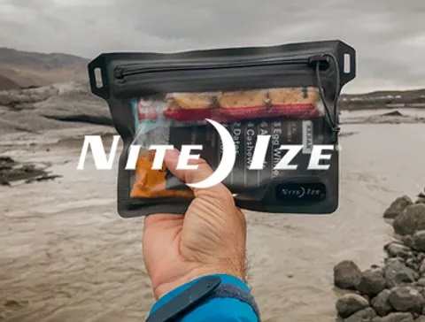 niteize_banner_bagandwallet_banner.jpg