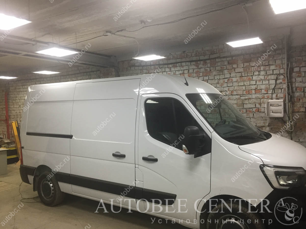 Renault Master (Обшивка кузова фанерой)