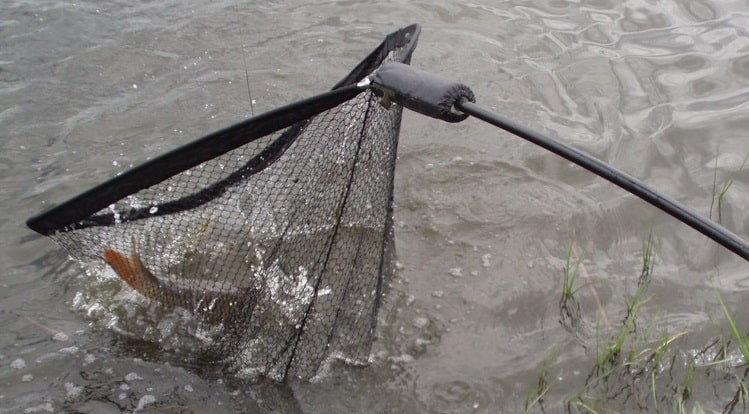 Мастерская рыболова: как сделать подсачек