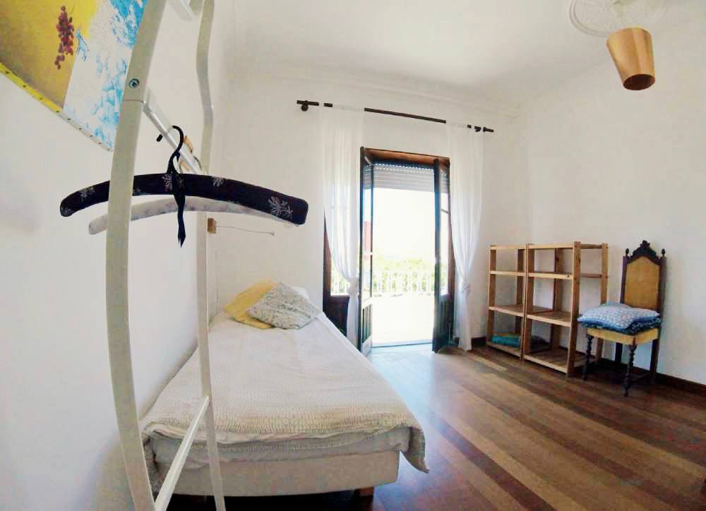 Colorido, твин с балконом