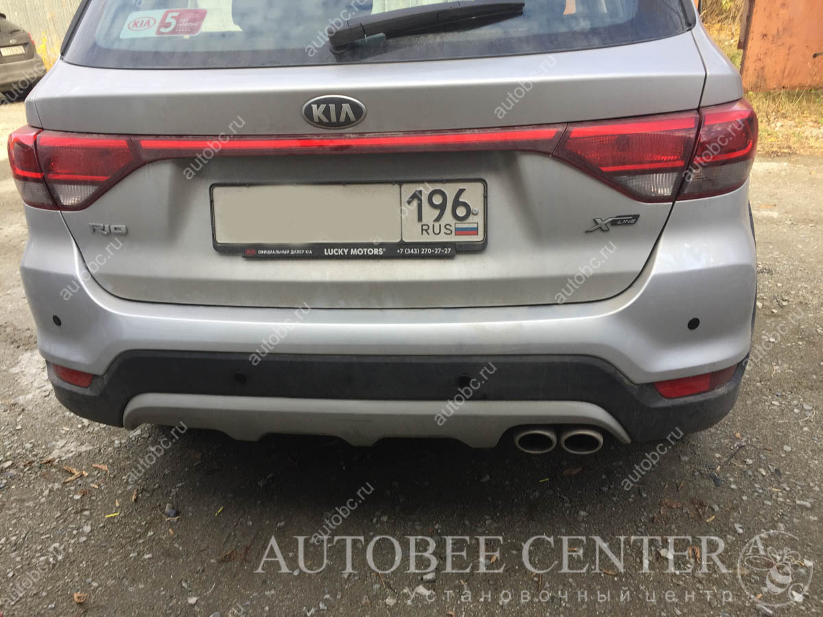 Kia Rio X-Line (установка парктроника)