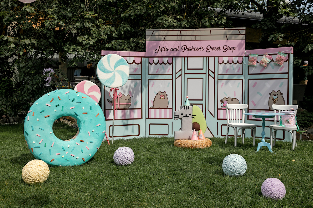PUSHEEN Sweet Shop