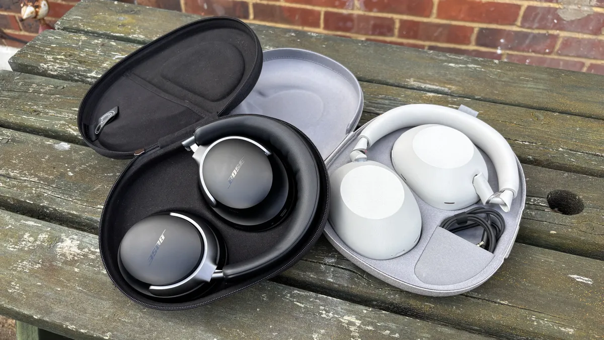 Сравнение Sony WH-1000XM6 и Bose QuietComfort Ultra