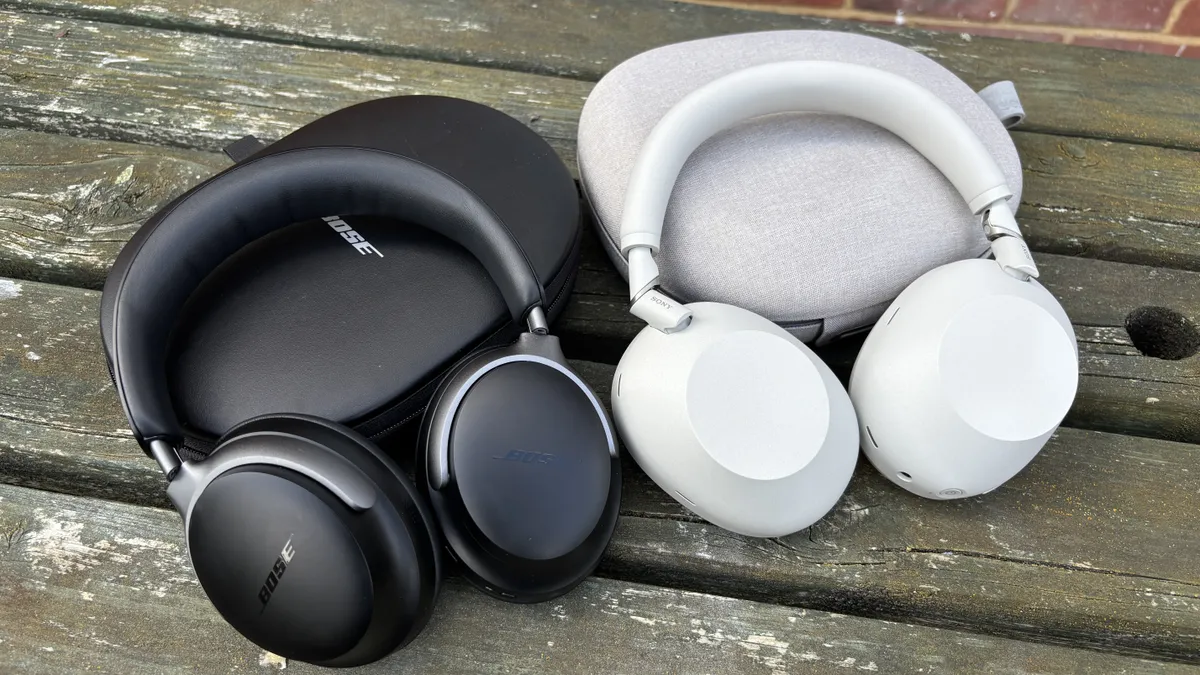 Сравнение Sony WH-1000XM6 и Bose QuietComfort Ultra