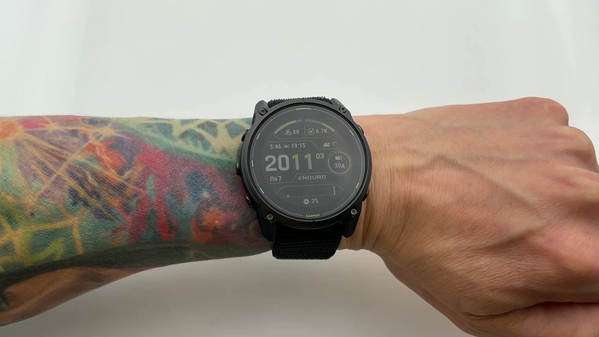 Garmin-Enduro-3-Obzor-92.jpg