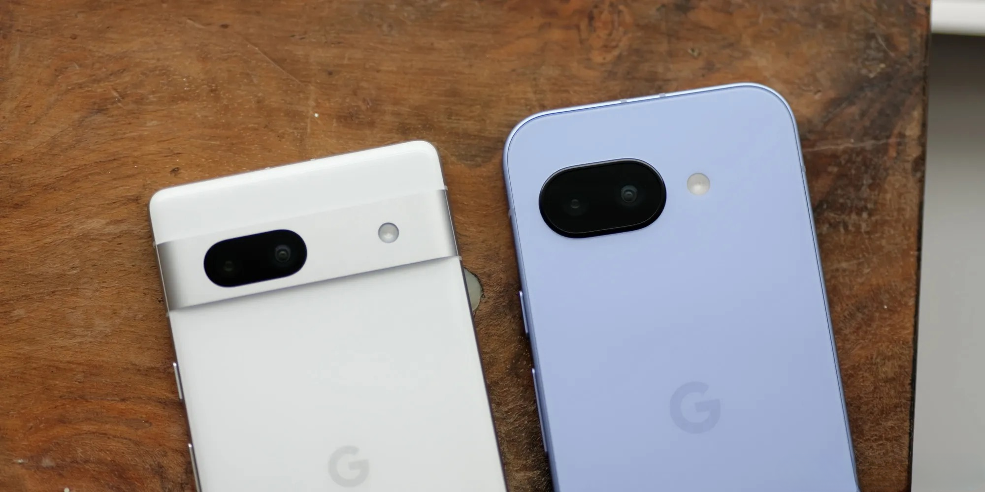 Сравнение Google Pixel 9a против Pixel 7a