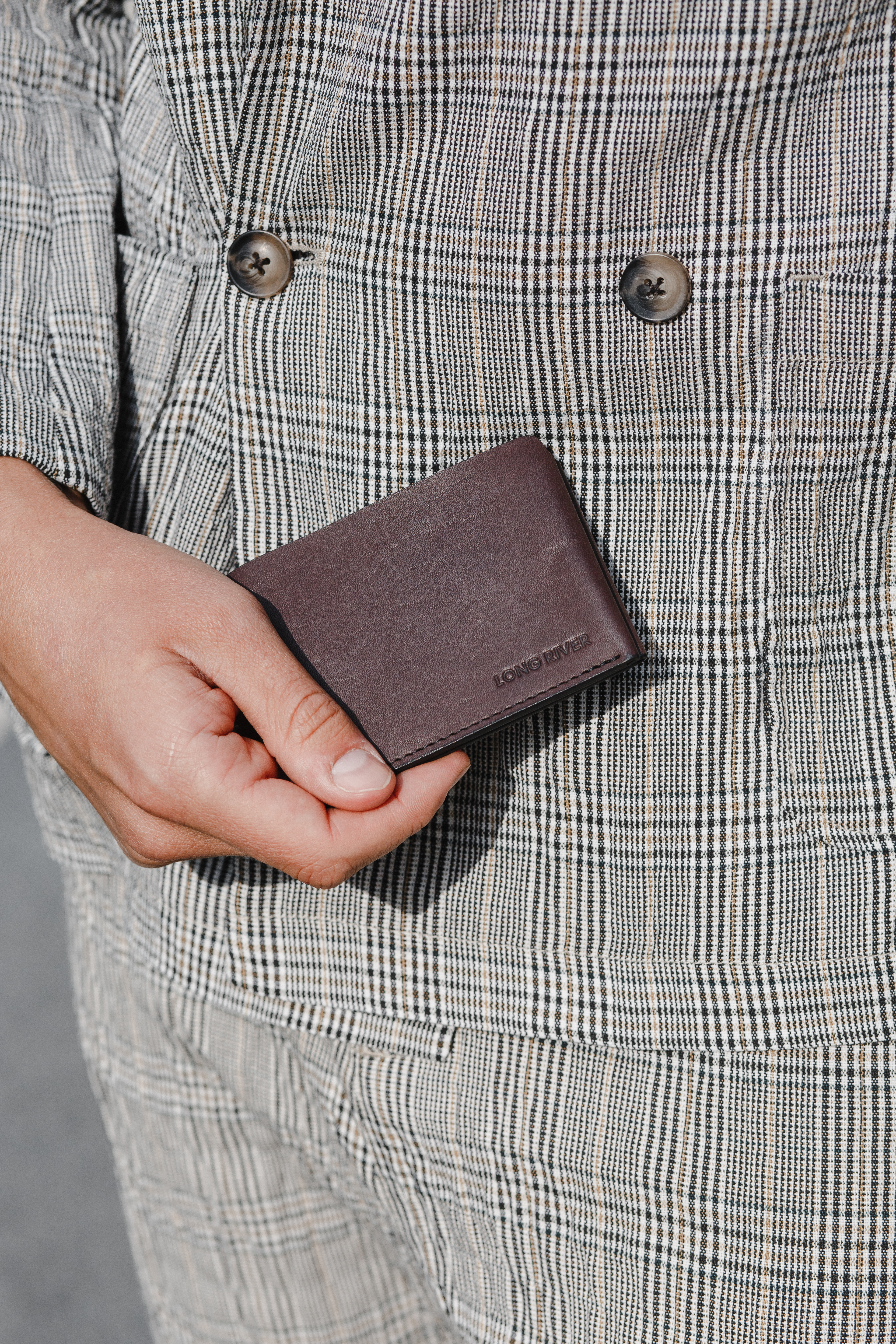 pocket_wallet_mackenzie_brown_9 pocket_wallet_mackenzie_brown_9.jpg