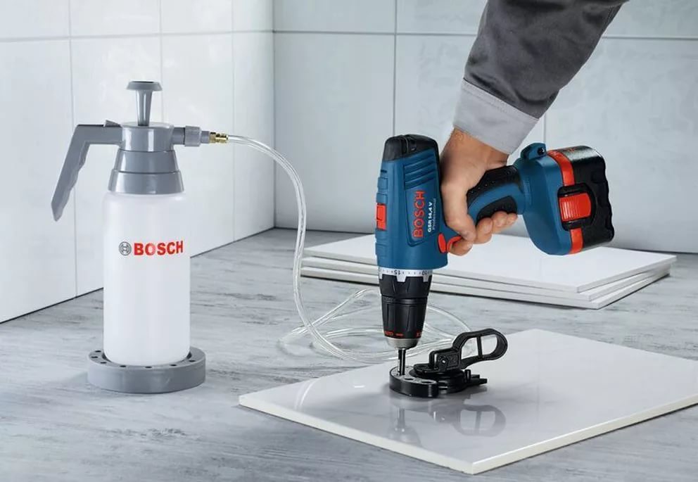 Кондуктор для сверления Bosch. Приспособление для сверления отверстий в керамограните. Дрель для алмазного сверления с микроударом бош. Кондуктор для сверления отверстий в керамограните.