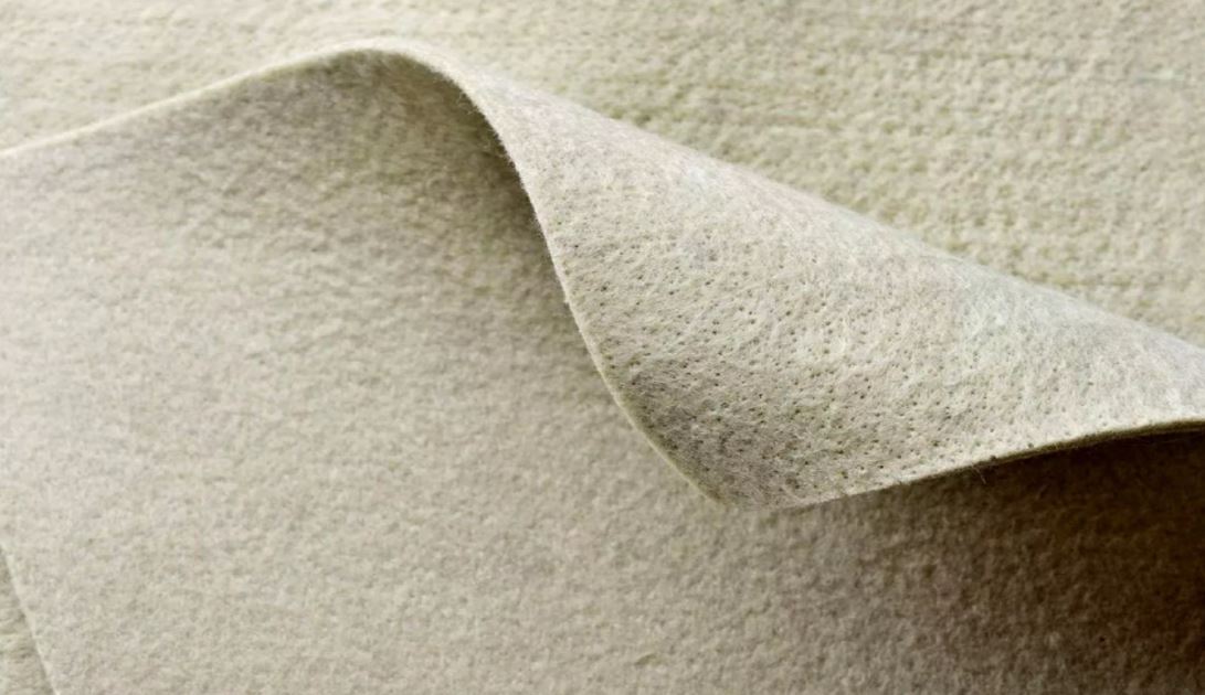 Geotextilní materiál