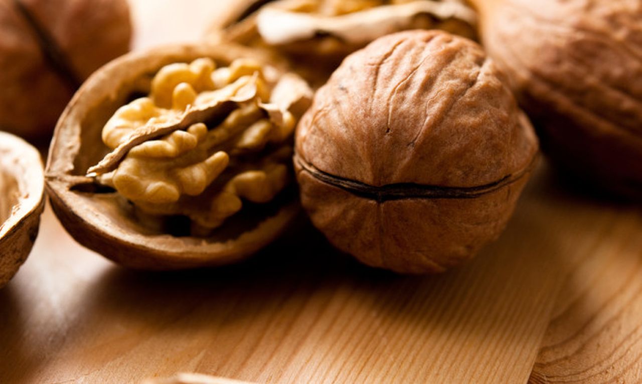 Walnuts орехи