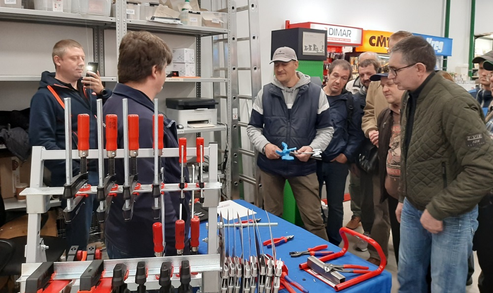  инструмент KNIPEX