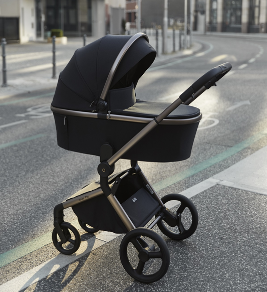 samye-luchshie-detskie-kolyaski-s-horoshimi-kolesami-8 samye-luchshie-detskie-kolyaski-s-horoshimi-kolesami-8.png