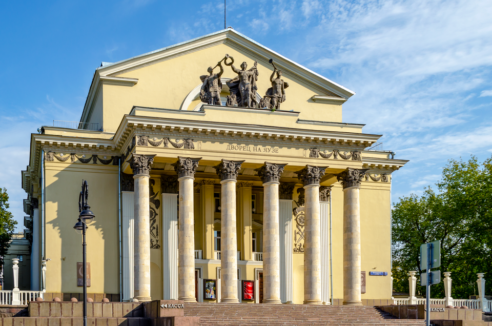 Дворец на Яузе (современный вид).png