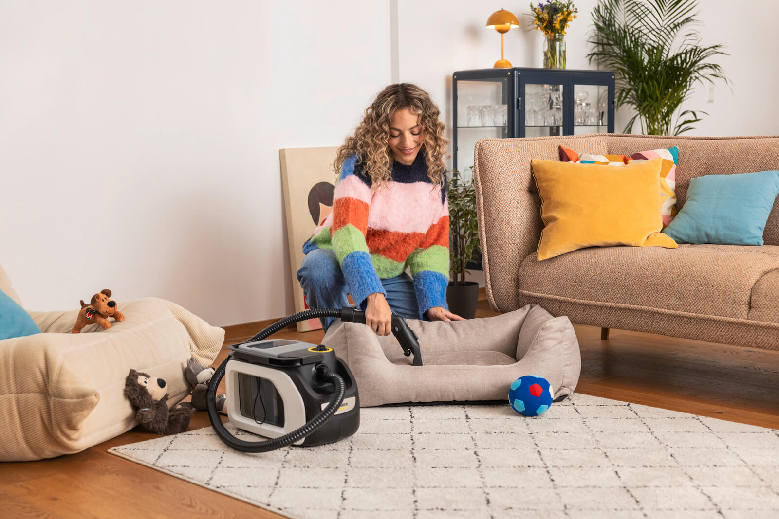 Моющий пылесос SE 3 Compact Home Floor &ndash; необычный формат, высокая эффективность