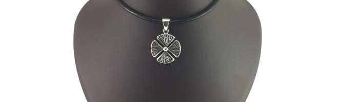 Амулет из серебра 925 пробы Клевер.