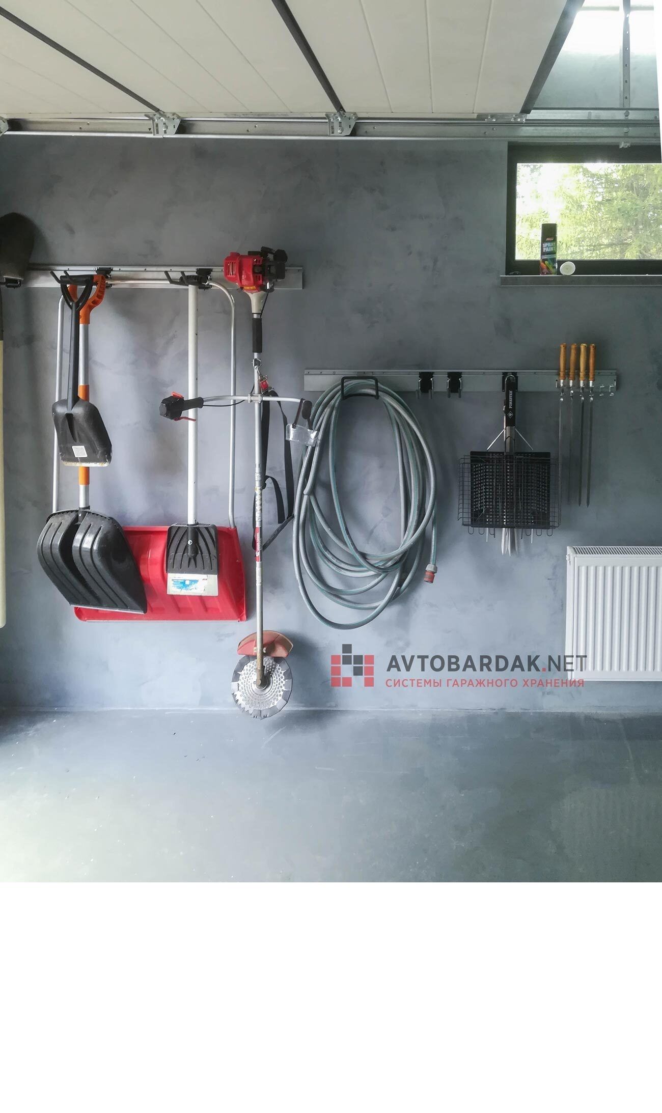 Полный каталог крюков и корзин для рейлингов