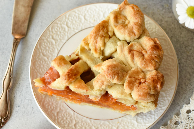 Пирог с абрикосами в духовке (простой рецепт)