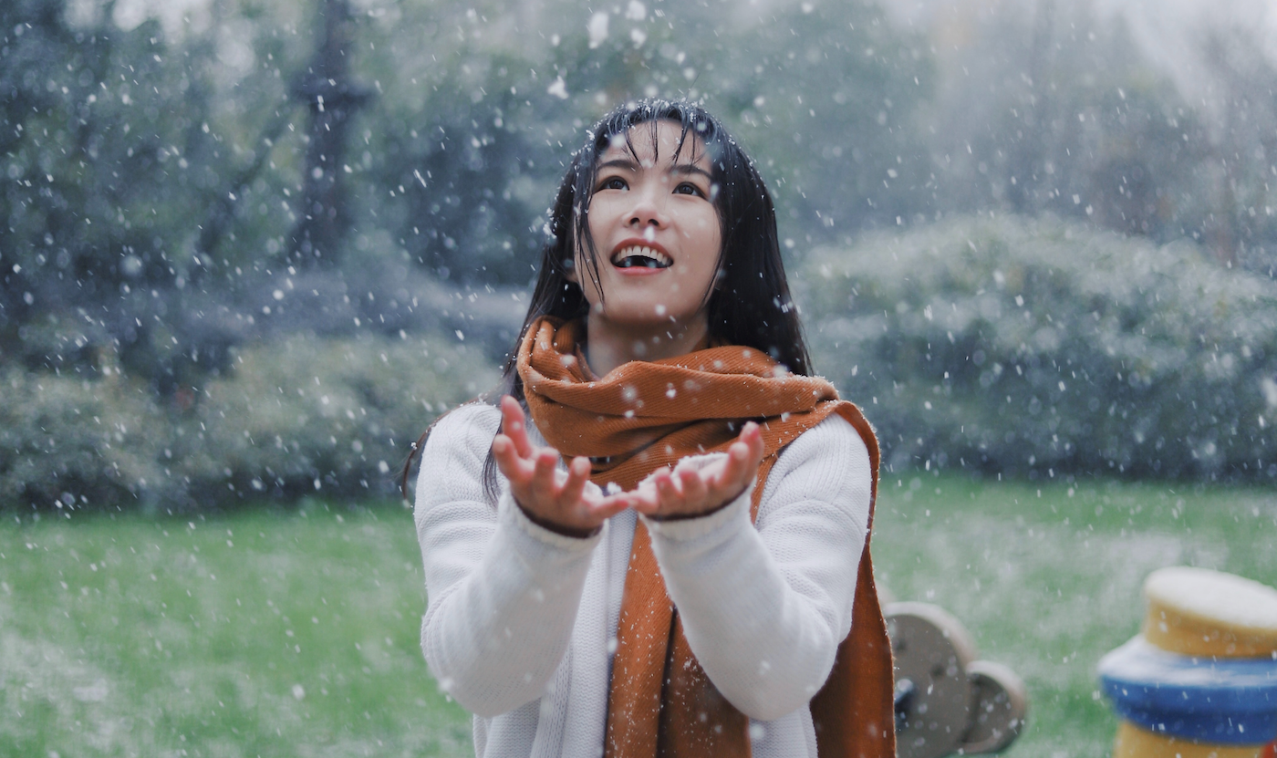 RSH_Header_Girl1.png