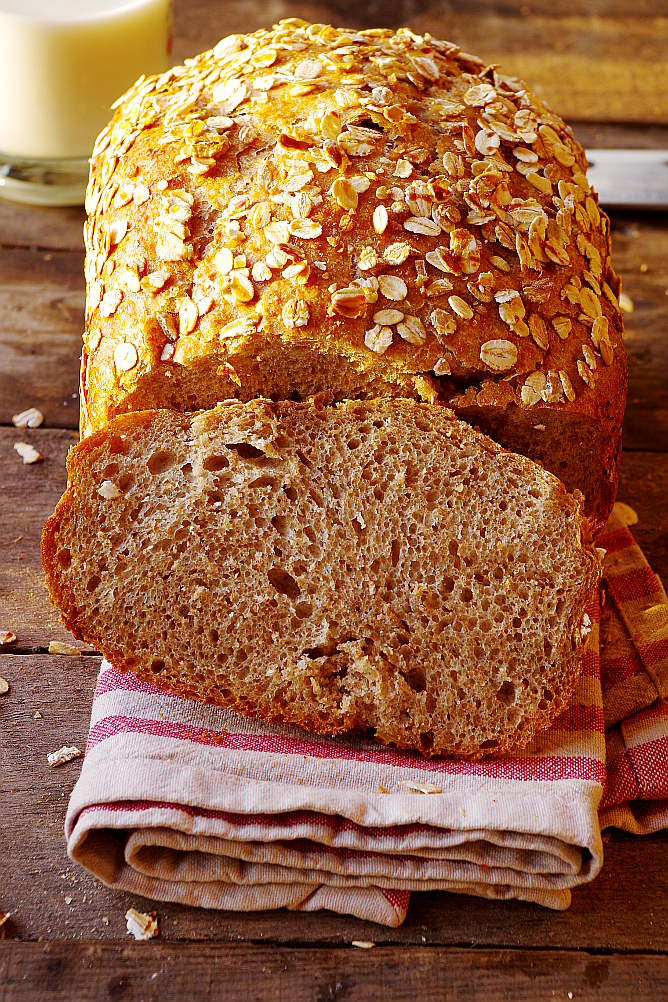 Лучший цельнозерновой хлеб. Цельнозерновой хлеб. Celnozernovoi xleb. Хлеб злаковый. Зернистый хлеб.