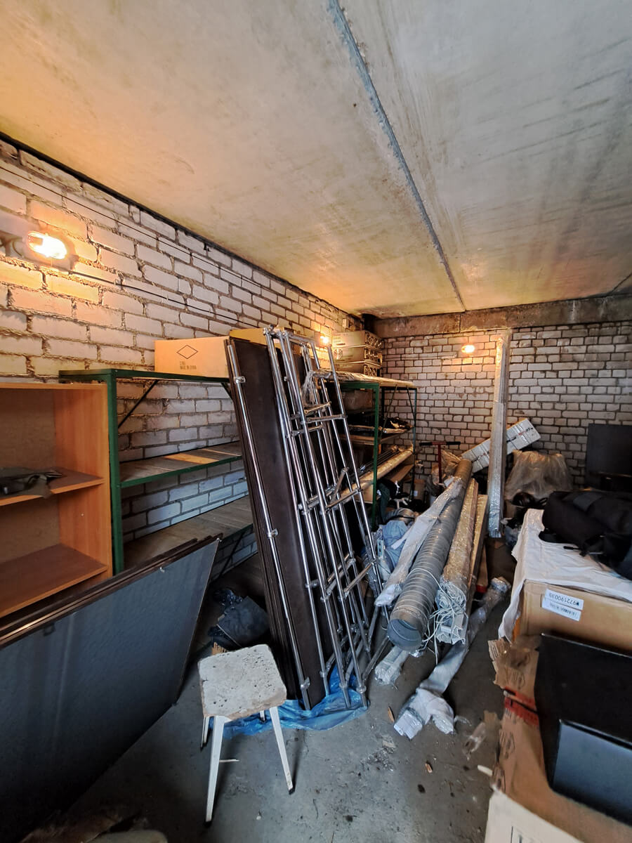 Гараж 37 м² в Минске — состояние до обустройства (фото 1)